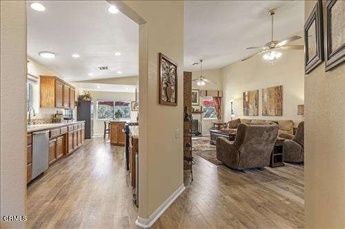 Detail Gallery Image 2 of 62 For 21305 Indian Wells Dr, Tehachapi,  CA 93561 - 3 Beds | 2 Baths