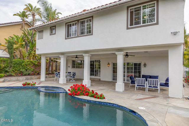 8857 Bluffdale Dr, Sun Valley CA: https://media.crmls.org/mediaz/c841de80-3d35-453d-85ed-8b46b06af4c9.jpg