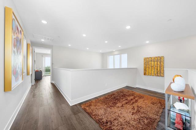 13722 Canyon Loop Trl, San Diego CA: https://media.crmls.org/mediaz/c841e930-9331-405b-ae28-081ceb262de9.jpg