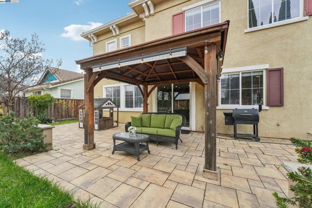 632 S Comunidad Street, Mountain House CA: https://media.crmls.org/mediaz/c8423afc-05e3-45a7-b590-f40d71ce7a2d.jpg