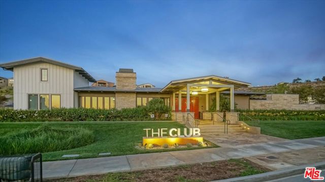 27336 Ellery Place, Santa Clarita CA: https://media.crmls.org/mediaz/c8428e64-092d-4fcd-8e7c-22be5a97718c.jpg