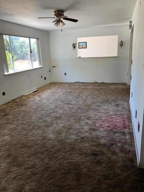 101 Cunningham Way, Watsonville CA: https://media.crmls.org/mediaz/c842ae41-f8a8-473c-b254-6e70dde58d9d.jpg