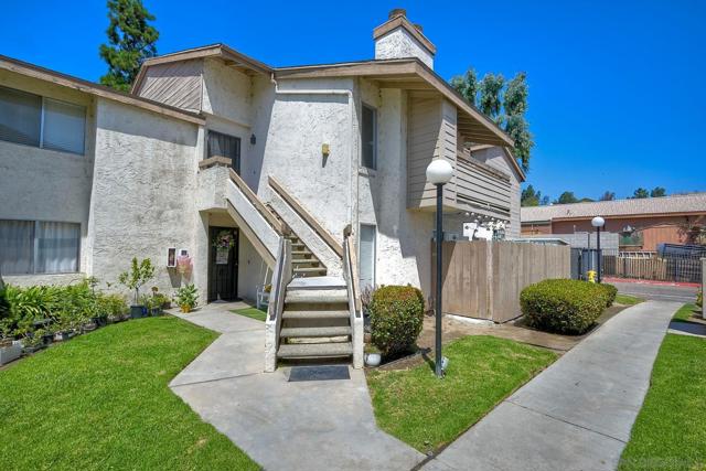 1721 Melrose Ave, Chula Vista CA: https://media.crmls.org/mediaz/c84389d0-ce1d-4d83-87fd-f7a4b4331084.jpg