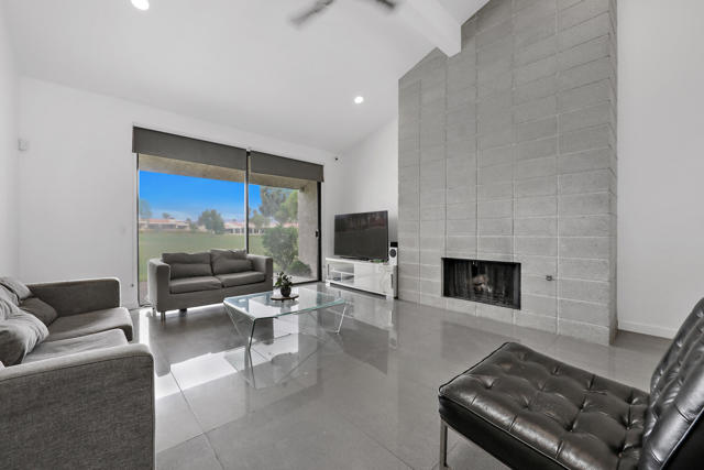 78800 Montego Bay Circle, Bermuda Dunes CA: https://media.crmls.org/mediaz/c84446b8-63bb-4ff7-9937-b82dee533caa.jpg