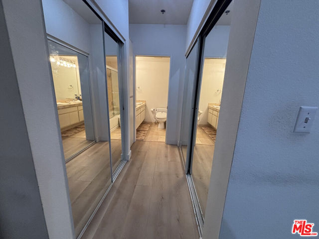 2222 N Beachwood Drive, Los Angeles CA: https://media.crmls.org/mediaz/c844b18b-9080-4c84-8a38-a90cc6e01d98.jpg