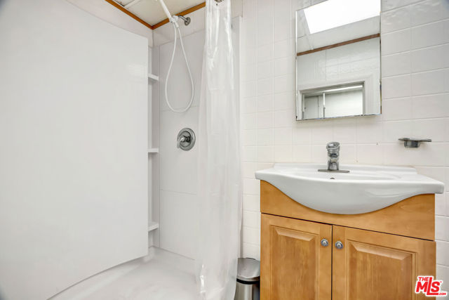 Image 53 of 61 For 1226 Chelsea Avenue