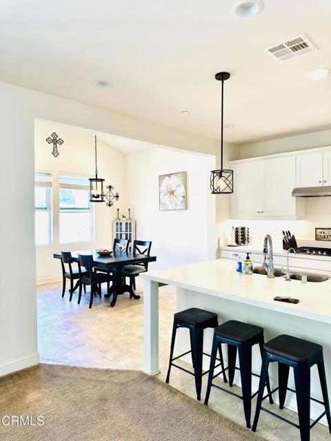 90 Los Altos Street, Ventura CA: https://media.crmls.org/mediaz/c84538f9-1a2d-4a06-8ace-e9348982d6ac.jpg
