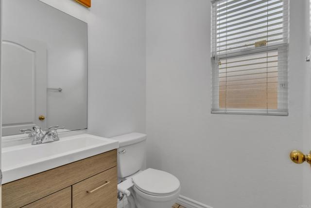 Detail Gallery Image 9 of 39 For 1552 Elizabeth Ln, El Cajon,  CA 92019 - 3 Beds | 2/1 Baths