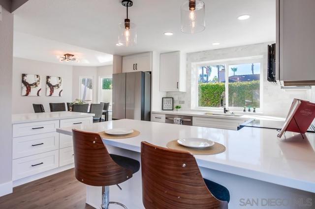 1278 Avenida Miguel, Encinitas CA: https://media.crmls.org/mediaz/c845dd29-88c9-402e-9066-abfc08c32081.jpg