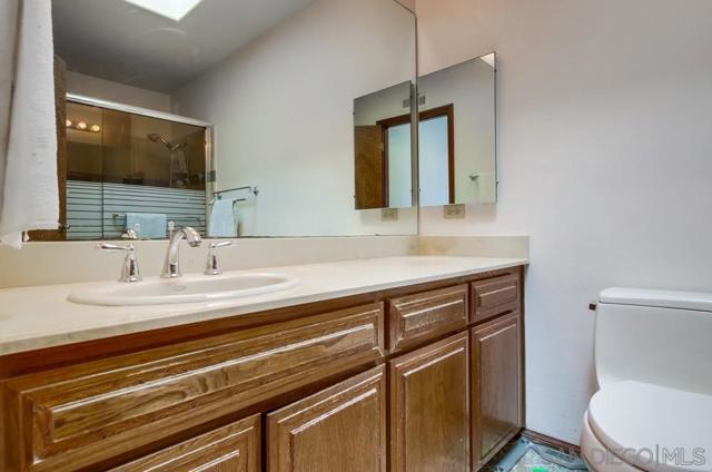 4742 Mount Helix Drive, La Mesa CA: https://media.crmls.org/mediaz/c8465f99-ed09-420b-9ee7-3bdf602e5f05.jpg