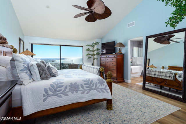 818 Caliente Lane, Ventura CA: https://media.crmls.org/mediaz/c84782d5-9041-4ce7-84dc-05971443d137.jpg