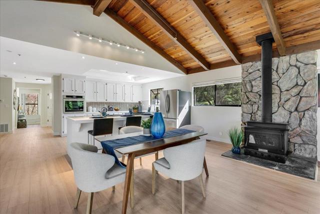 420 Noteware Drive, Ben Lomond CA: https://media.crmls.org/mediaz/c848e37e-7506-400b-b7e1-c692bc22a6ef.jpg