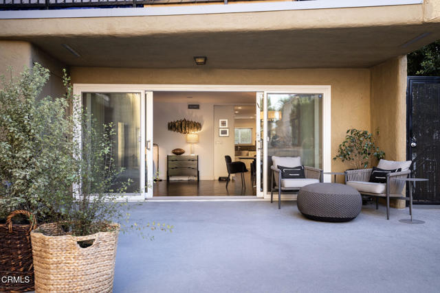 Detail Gallery Image 4 of 39 For 382 E California Bld #105,  Pasadena,  CA 91106 - 3 Beds | 2 Baths