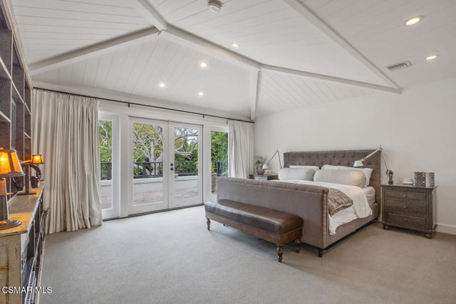 6972 Grasswood Avenue, Malibu CA: https://media.crmls.org/mediaz/c8499cc9-c73a-4d09-8655-42697b303f75.jpg