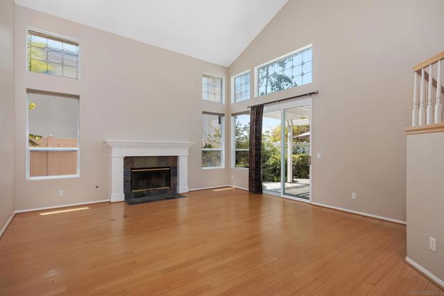 12722 Sandy Crest Ct, San Diego CA: https://media.crmls.org/mediaz/c849fe4a-1ef3-47b8-adf4-1b0d0f3328f8.jpg