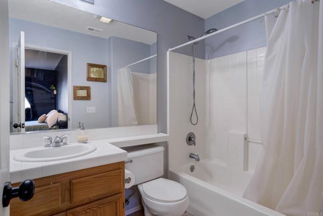 Detail Gallery Image 19 of 55 For 1228 Stagecoach Trail Loop, Chula Vista,  CA 91915 - 2 Beds | 2/1 Baths