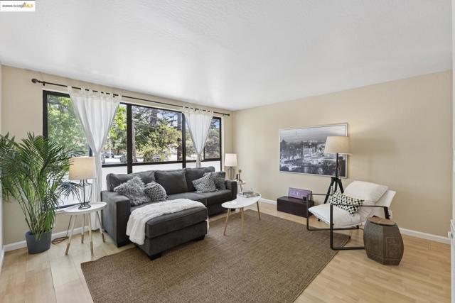 2632 Warring St, Berkeley CA: https://media.crmls.org/mediaz/c84a1799-0bdc-4a27-8c20-dfcbb0ec94a9.jpg