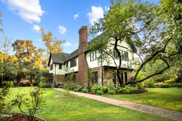 1245 Oak Grove Avenue, San Marino CA: https://media.crmls.org/mediaz/c84b1ae8-5cf6-4d45-9cc4-47486a7d31e5.jpg