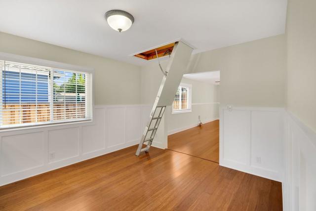 Image 12 of 36 For 470 Jerome Street