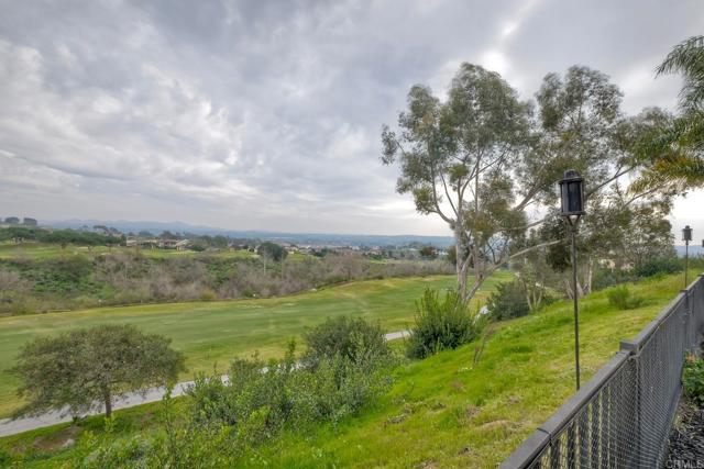 Detail Gallery Image 25 of 61 For 1241 Breakaway Dr, Oceanside,  CA 92057 - 4 Beds | 2/1 Baths