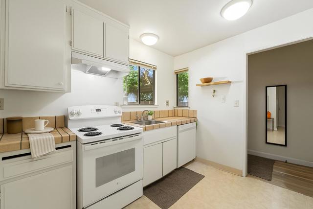343 Nature Drive, San Jose CA: https://media.crmls.org/mediaz/c84c422e-2559-4daa-ac40-60d634f30221.jpg