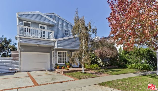 641 Las Lomas Avenue photo 3