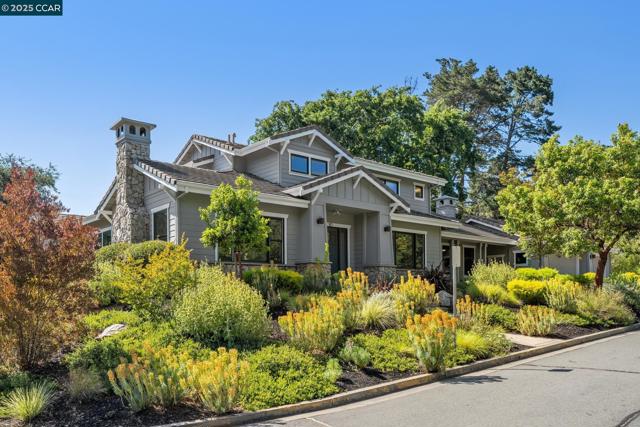 10 Candlelight Lane, Lafayette CA: https://media.crmls.org/mediaz/c84daeb8-1701-4183-9147-2ba1bf9c6409.jpg