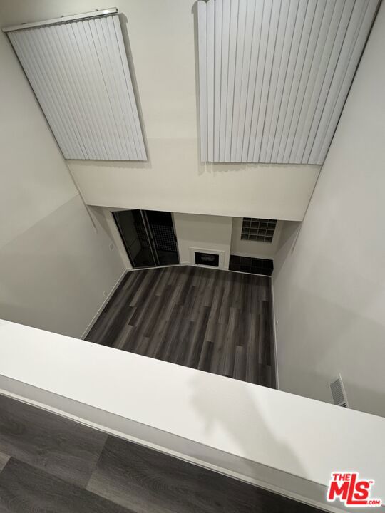 11735 Dorothy Street, Los Angeles CA: https://media.crmls.org/mediaz/c84e167d-b279-4142-b4d0-bc4dc33f32b5.jpg