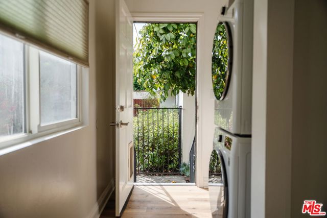 2223 Alsace Avenue photo 21