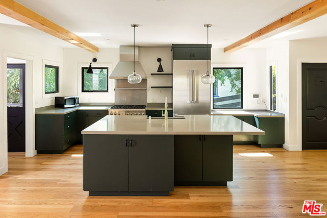 956 Parkman Street, Altadena CA: https://media.crmls.org/mediaz/c84e3e5e-a89c-49e6-9109-7cb33441f0af.jpg