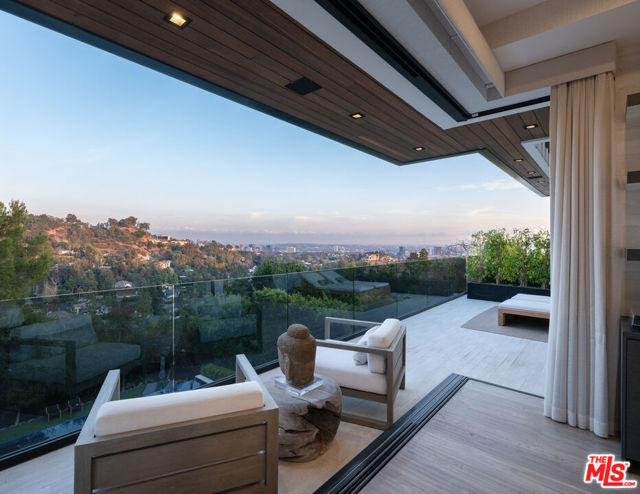 800 N Tigertail Road, Los Angeles CA: https://media.crmls.org/mediaz/c84e69aa-0319-4e7e-8301-c586d39ddebe.jpg