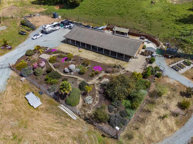 20150 Tarawild Court, Prunedale CA: https://media.crmls.org/mediaz/c84ed40c-a599-490c-b56d-f2284b28c766.jpg