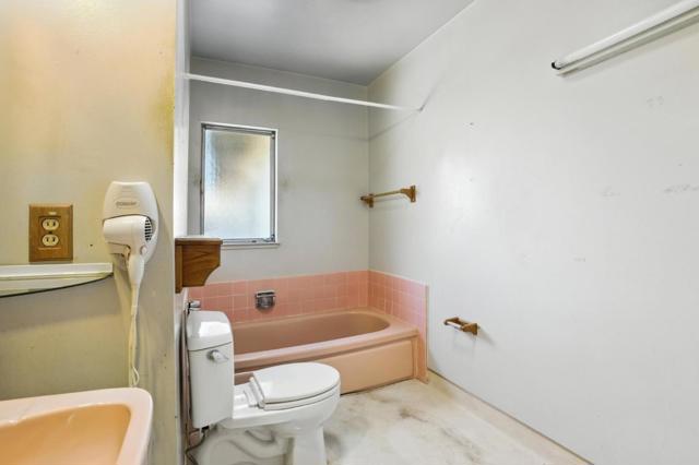 3440 New Jersey Avenue, San Jose CA: https://media.crmls.org/mediaz/c84ee5eb-0b09-461a-b0f5-4d8152cd3459.jpg