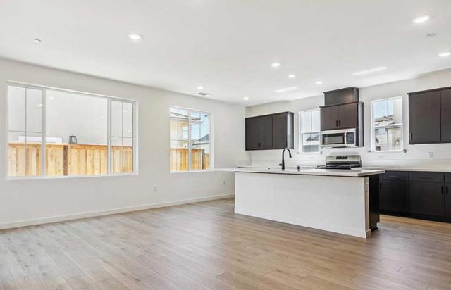 2524 Big Sky Drive, Fairfield CA: https://media.crmls.org/mediaz/c850aac2-6fab-455a-ab15-db2fbaba6ac8.jpg