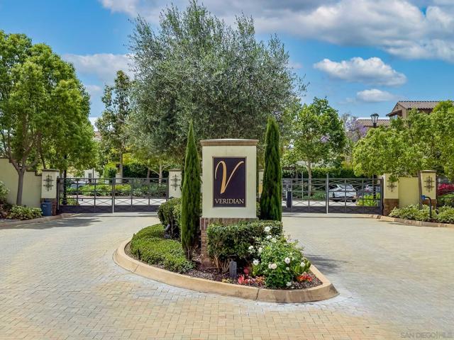 16291 Veridian Cir, San Diego CA: https://media.crmls.org/mediaz/c851379d-9165-4eac-be60-8317ca62a178.jpg