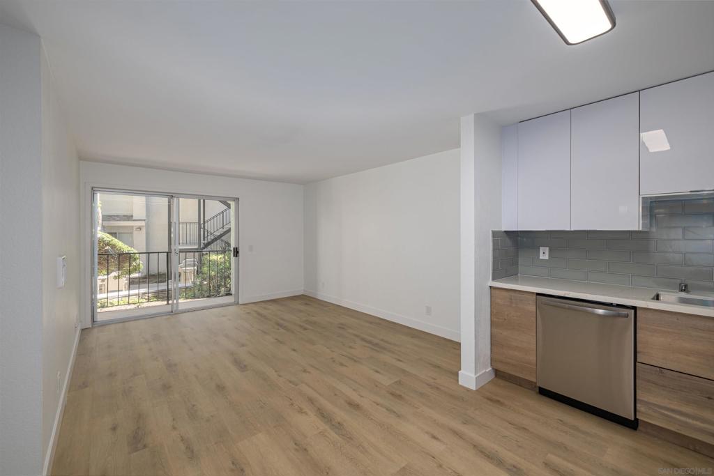 3020 Cowley Way - photo 9