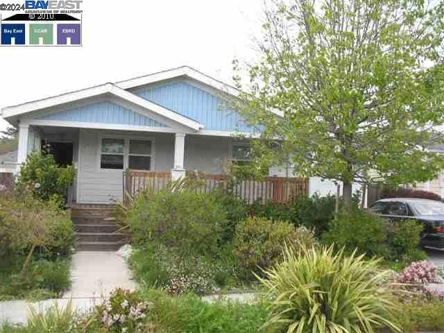 Listing Details for 1025 94th Ave, Oakland, CA 94603