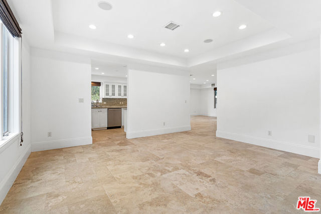4510 Tyrone Avenue, Sherman Oaks CA: https://media.crmls.org/mediaz/c852c558-6ced-4130-8c3f-06c3ecd6d431.jpg