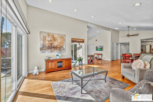 48910 Eisenhower Drive, Indio CA: https://media.crmls.org/mediaz/c852d4e3-36b0-4951-8f8b-10e071f52bbd.jpg
