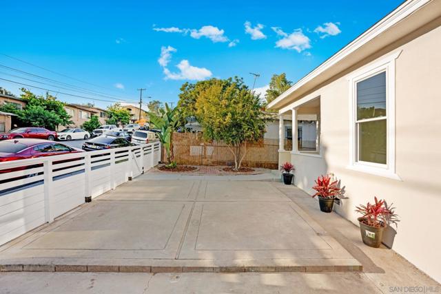 425 S Bancroft, San Diego CA: https://media.crmls.org/mediaz/c852dcc9-824c-4ac1-b89d-b32a843b31e0.jpg