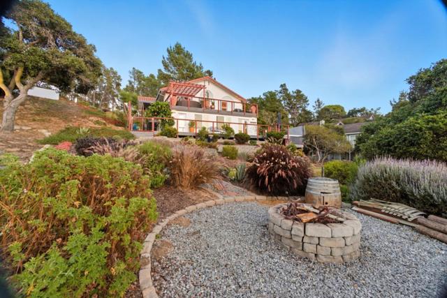 18530 Berta Ridge Place, Salinas CA: https://media.crmls.org/mediaz/c8536b43-408e-4e2c-8bf8-31084d9948db.jpg