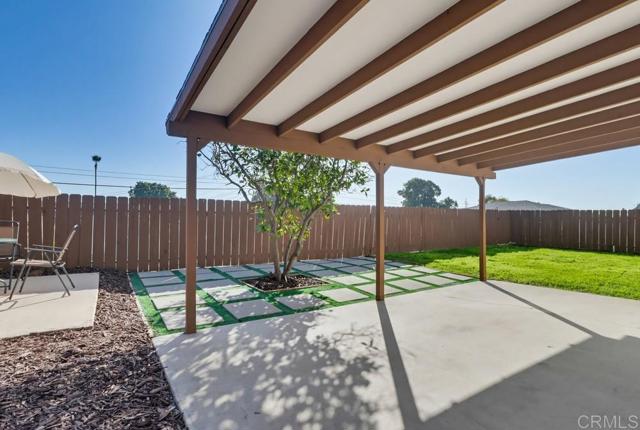 421 Locdel Court, Chula Vista CA: https://media.crmls.org/mediaz/c854f756-4fc3-4fe7-a326-c49226fc298d.jpg