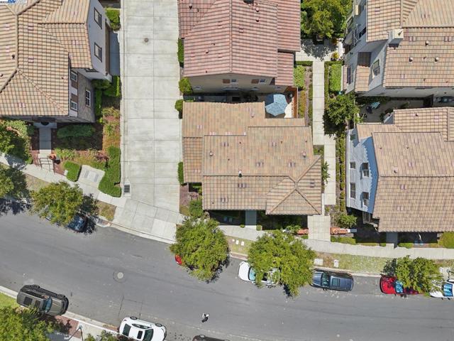 5010 Barrenstar Way, San Ramon CA: https://media.crmls.org/mediaz/c855865c-364e-4f28-aec8-8134a4de9dd0.jpg