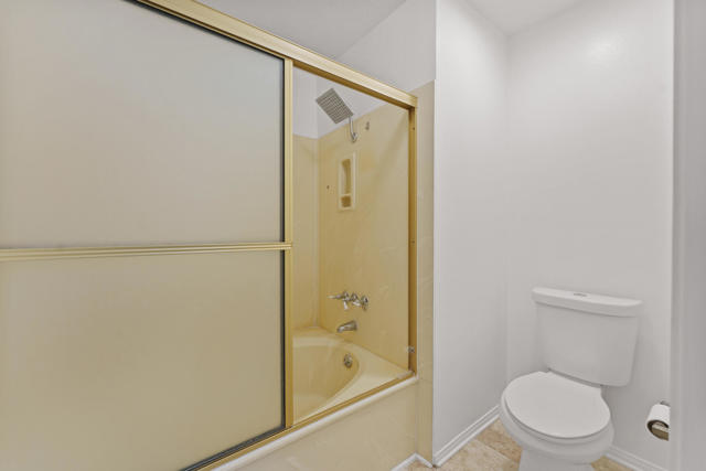 8515 Falmouth Avenue, Playa del Rey CA: https://media.crmls.org/mediaz/c8559674-2716-4559-853c-ae714c32c1fe.jpg