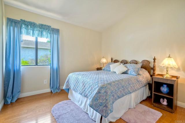 904 Robinwood Drive, Oceanside CA: https://media.crmls.org/mediaz/c855d1c3-c029-4c9b-be03-96c8c14cfe6c.jpg