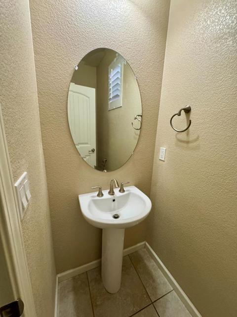 357 Cortona Way, Brentwood CA: https://media.crmls.org/mediaz/c855ee3a-15bd-4520-aa52-375c9e8821ad.jpg
