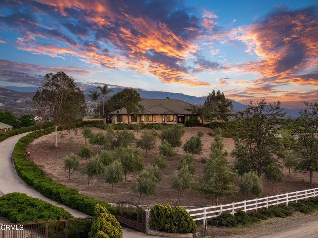 38470 Ave De La Bandolero, Temecula CA: https://media.crmls.org/mediaz/c856724a-fe34-44a3-9efe-4a4fdc604151.jpg