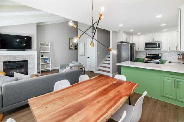 Detail Gallery Image 3 of 38 For 811 Highland Dr, Solana Beach,  CA 92075 - 3 Beds | 2/1 Baths