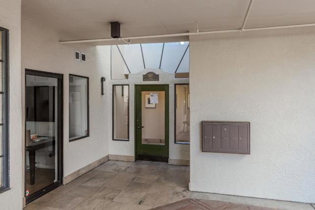 165 Forest Avenue, Palo Alto CA: https://media.crmls.org/mediaz/c8598661-202e-44c2-892e-9a6dddf5c5eb.jpg
