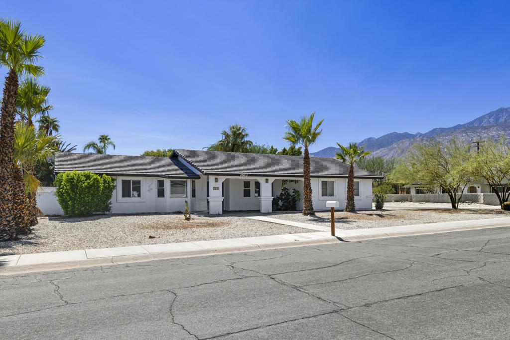 2643 E Venetia Road